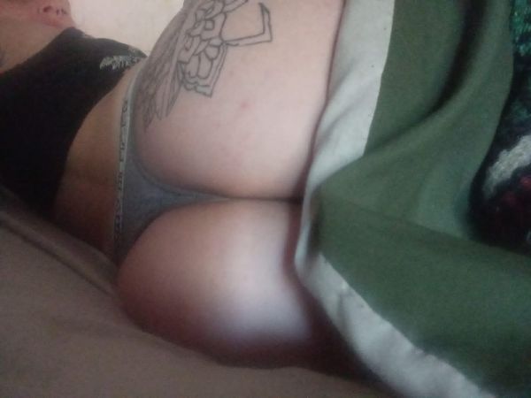 Hola amor soy nueva en la zona una morocha madura  de Lolas grandes muy complaciente, te invito a pasar un servicio completo muy placentero, te espero me encata me agan la cola y me agarren de los pelos y me den nalgadas ovio no a lo bruto me me fasina por la cola ago masajes descontracturante y masajes con final feliz 

Tengo departamento,venta de contenido herotico,packs y videos .